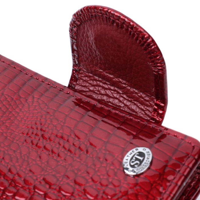Лакований гаманець для жінок середнього розміру ST Leather 22685 червоний