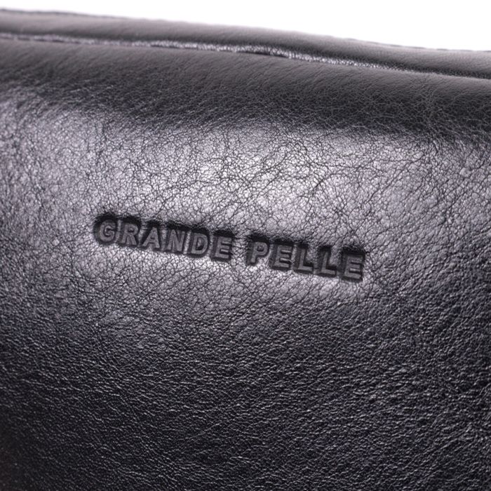 Сумка бананка прямокутного формату із якісної натуральної шкіри GRANDE PELLE 22576 чорна