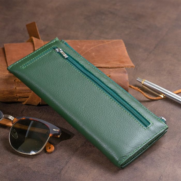 Горизонтальный тонкий кошелек из кожи унисекс ST Leather 19328 зеленый