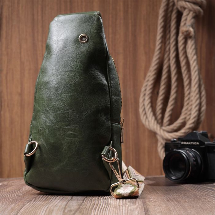 Трендова жіноча слінг сумка через плече з екошкіри Vintage 22755 зелена