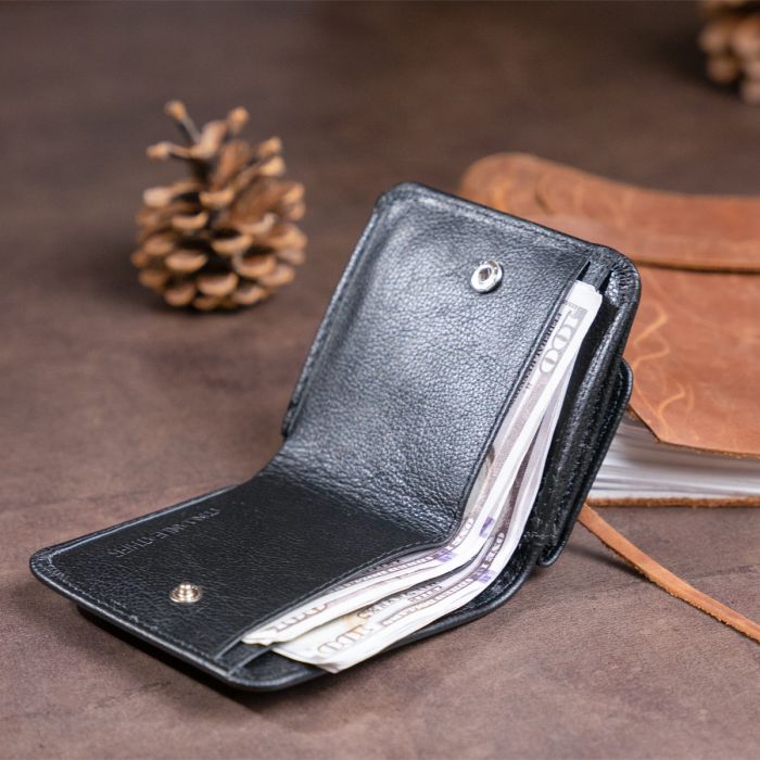 Маленький гаманець на кнопці жіночий ST Leather 19232 чорний
