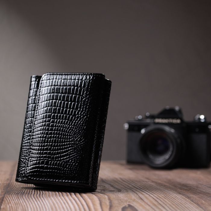 Жіночий стильний гаманець із фактурної натуральної шкіри ST Leather 22732 чорний