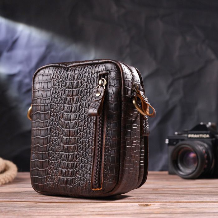 Фактурная мужская сумка из натуральной кожи с тиснением под крокодила 21300 Vintage коричневая
