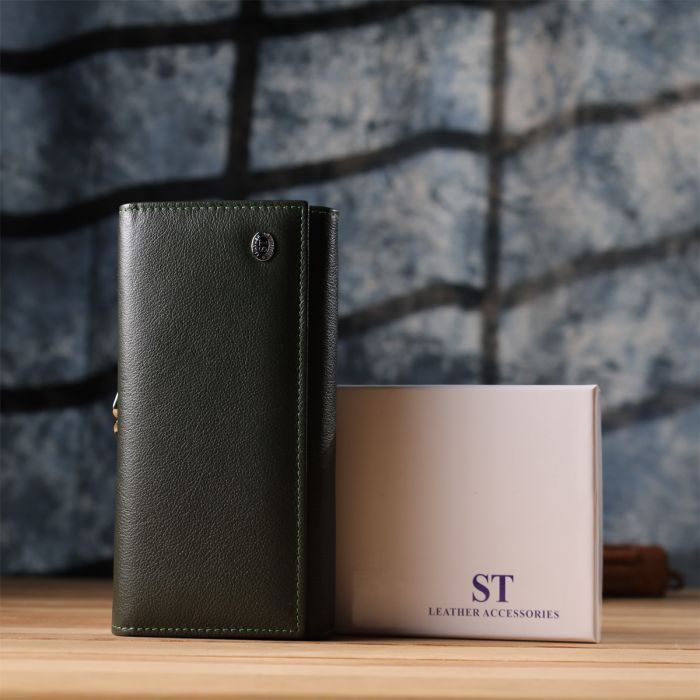 Вместительный женский кошелек на магнитах из натуральной кожи ST Leather 23115 зеленый