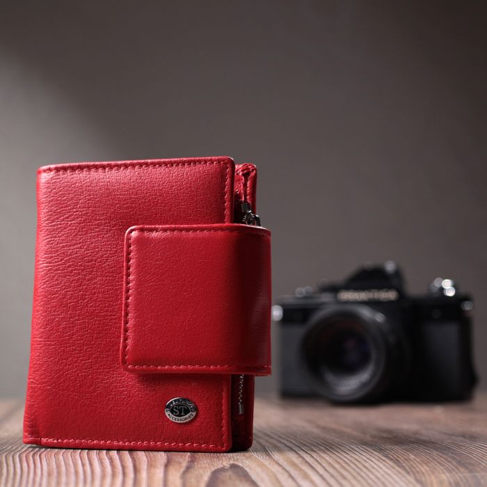 Жіночий гаманець вертикального формату із натуральної шкіри ST Leather 22704 червоний