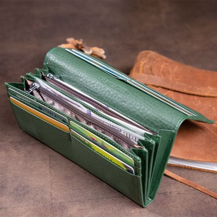Кошелек на магнитах с клапаном женский ST Leather 19240 зеленый