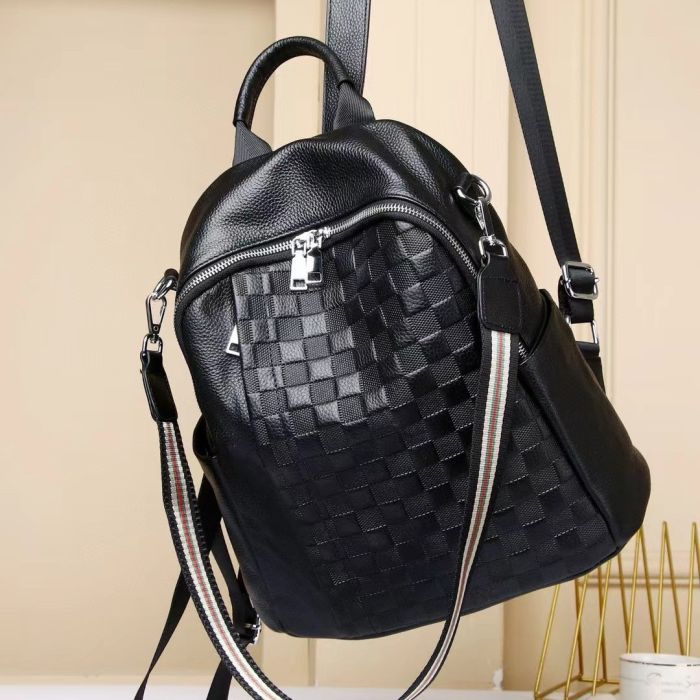 Кожаный женский рюкзак с тиснением 42147 Tiding Bag черный