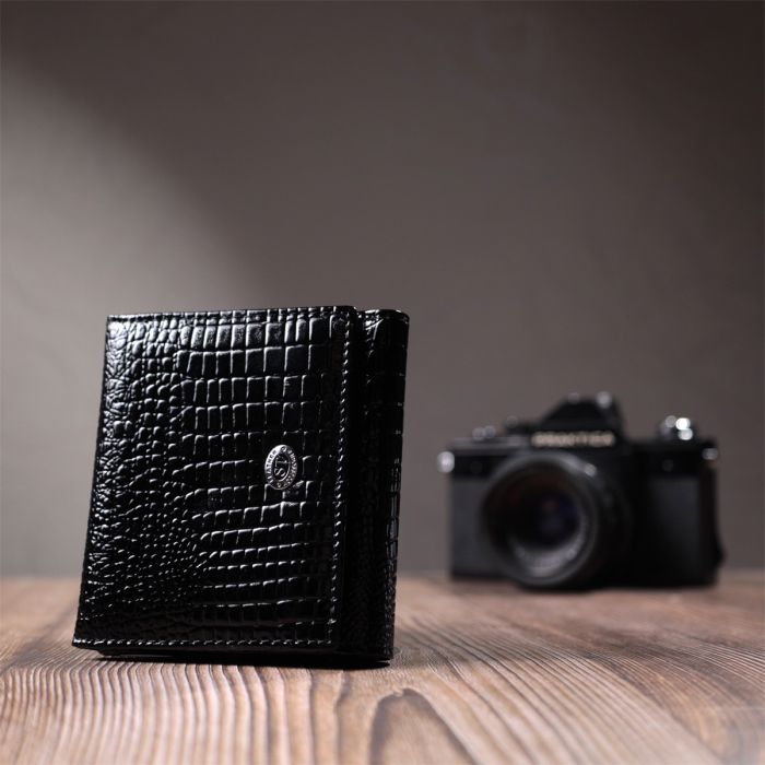 Компактный женский кошелек из натуральной лакированной кожи ST Leather 22688 черный