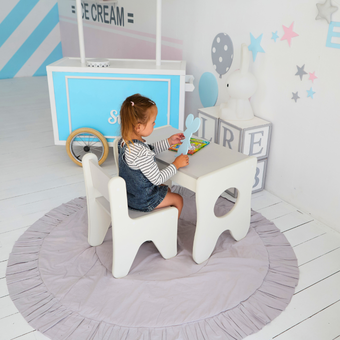 Столик и стульчик для ребенка игральный белый с серым LalaKids