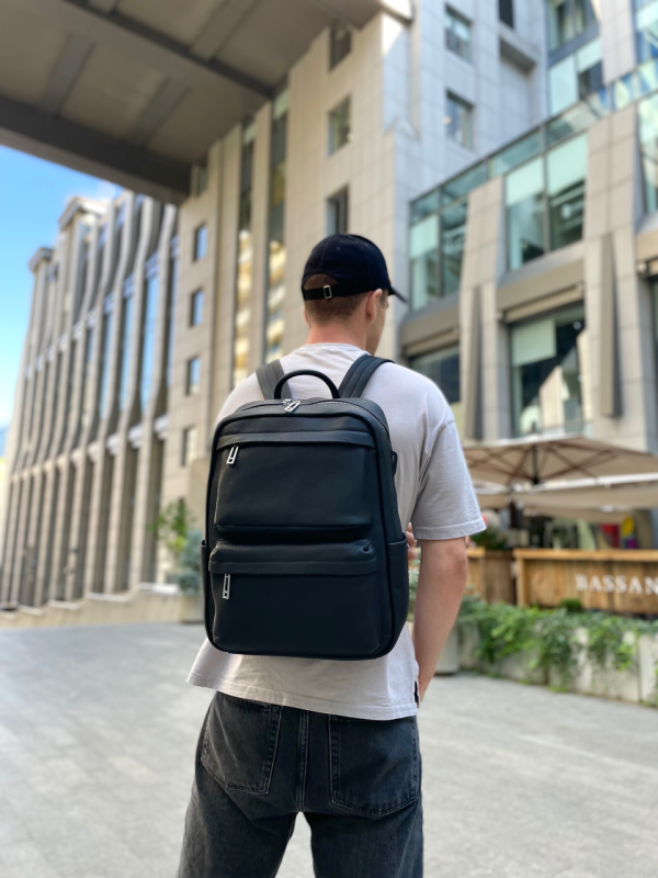 Мужской кожаный рюкзак для ноутбука и путешествий Tiding Bag SB-133863 черный