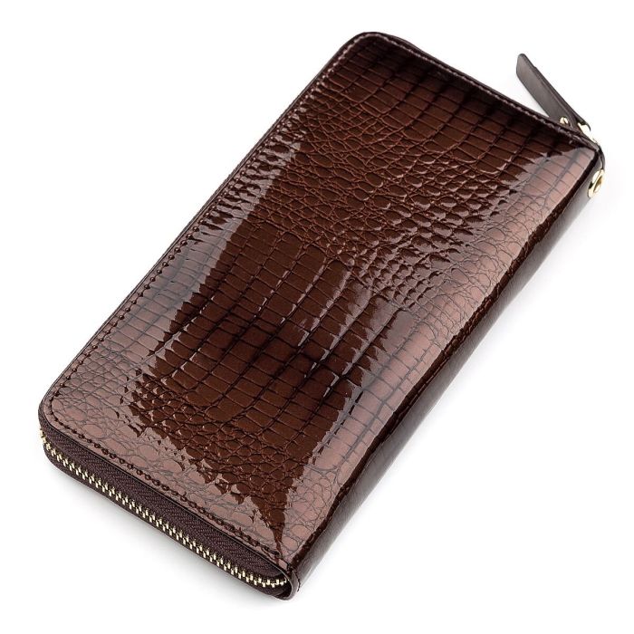 Кошелек женский ST Leather 18398 (S4001A) с ремнем на запястье коричневый