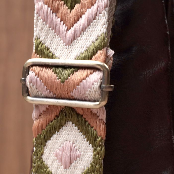 Зручна сумка через плече в модному кольорі з екошкіри Vintage 22794 коричнева
