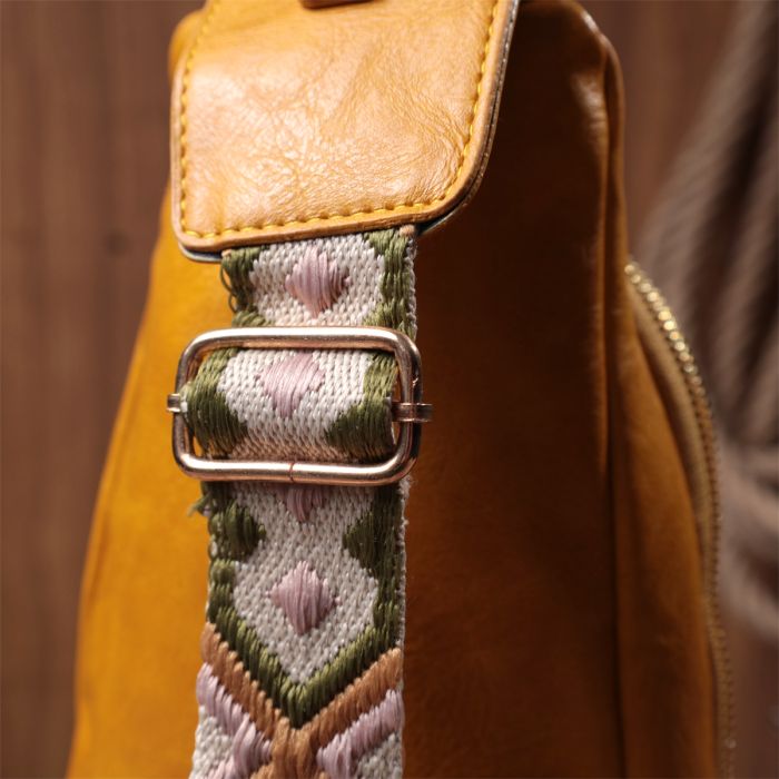 Яркая женская слинг сумка через плечо из экокожи Vintage 22753 желтая