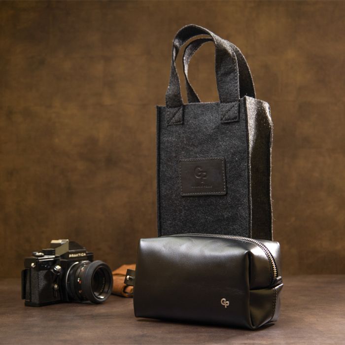 Шкіряна чоловіча косметичка Grande Pelle 11415 чорний