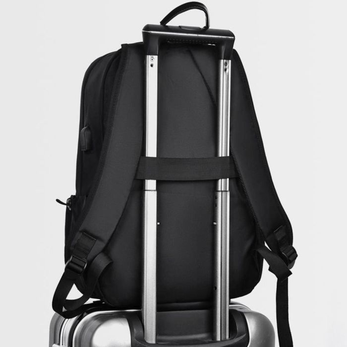 Місткий текстильний чорний рюкзак Confident ANT02-8395A