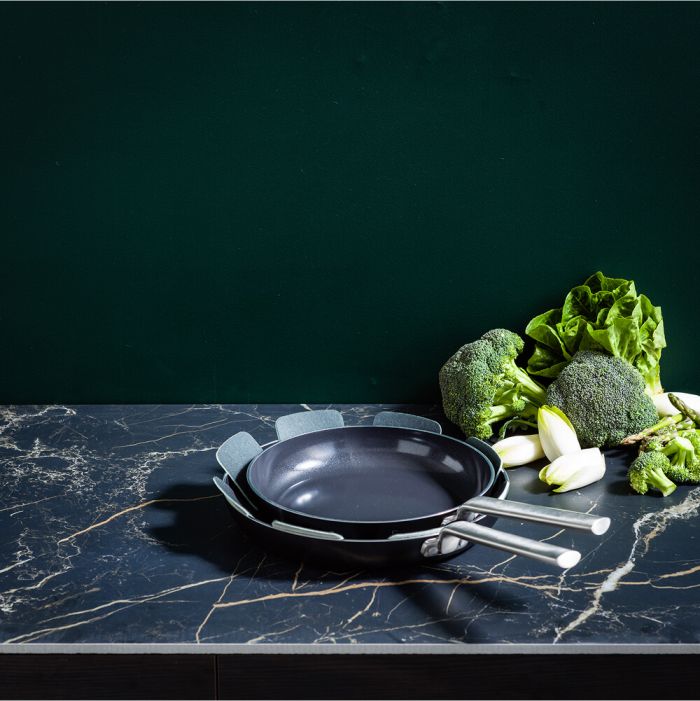Сковорода GreenPan Chef's Collection 28 см з керамічним покриттям (CC007735-001)