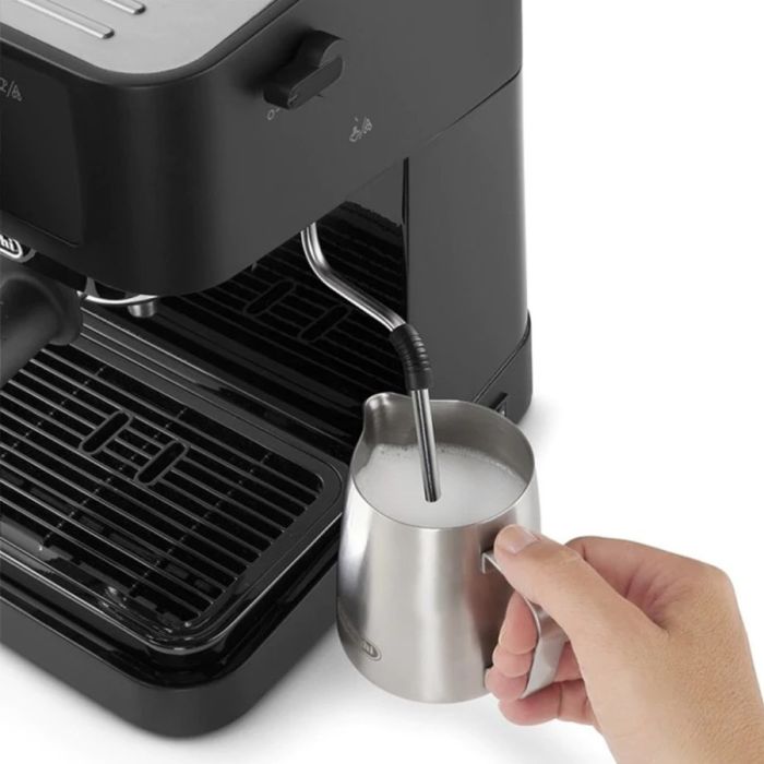 Ріжкова кавоварка DeLonghi EC 235 BK