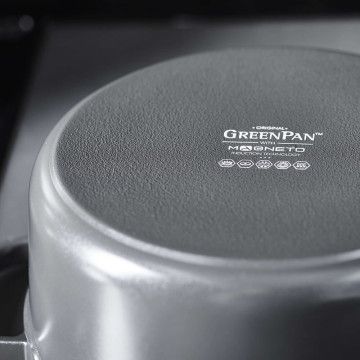 Каструля з кришкою GreenPan Featherweights 26 см 5,3 л з керамічним покриттям чорний (CC004829-001)