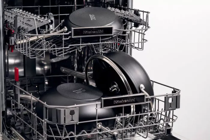 Сковорода KitchenAid FHA 24 см з керамічним покриттям (CC005693-001)