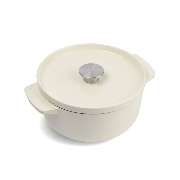 Каструля чавунна з кришкою KitchenAid 22 см 3,3 л колір мигдальний крем (CC006056-001)