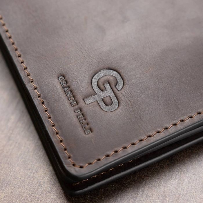 Кожаная винтажная обложка для документов Grande Pelle 11537 коричневый