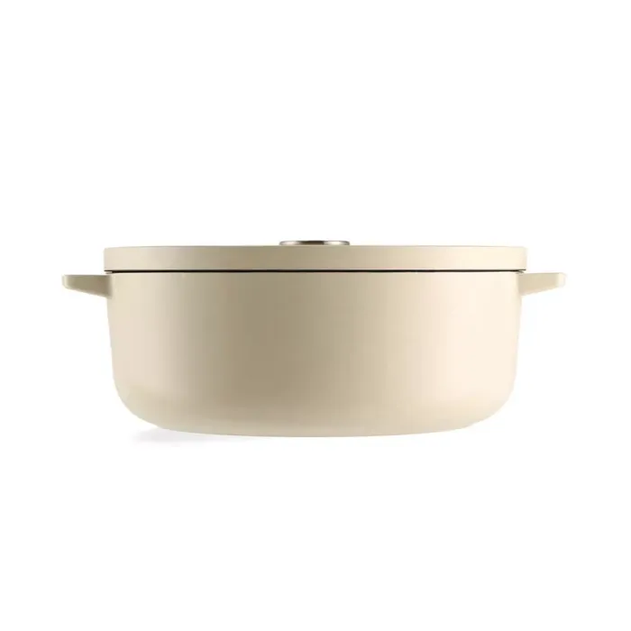 Гусятниця чавунна з кришкою KitchenAid 30 см 5,6 л колір мигдальний крем (CC006062-001)