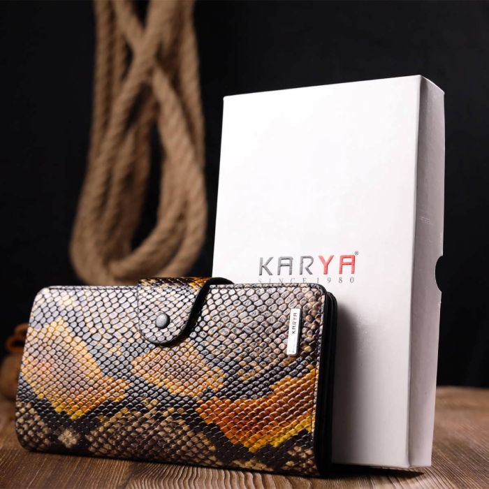 Незвичайне жіноче портмоне з натуральної фактурної шкіри під змію KARYA 21004 різнокольорове