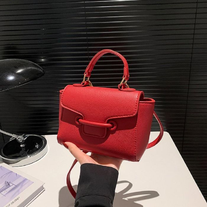 Мини-сумочка через плечо из экокожи Lilly P2-8579R красная
