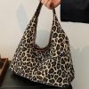 Текстильна сумка в кольорі лео Lilly P4-1635LB коричнева