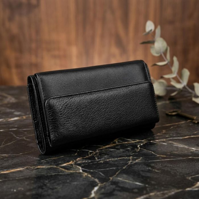 Добротний жіночий гаманець ST Leather 19375 чорний