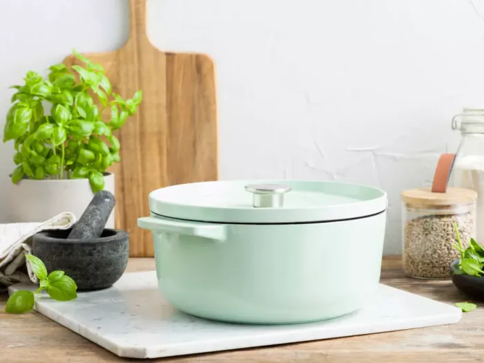 Каструля чавунна з кришкою KitchenAid 26 см 5,2 л колір фісташковий (CC007434-001)