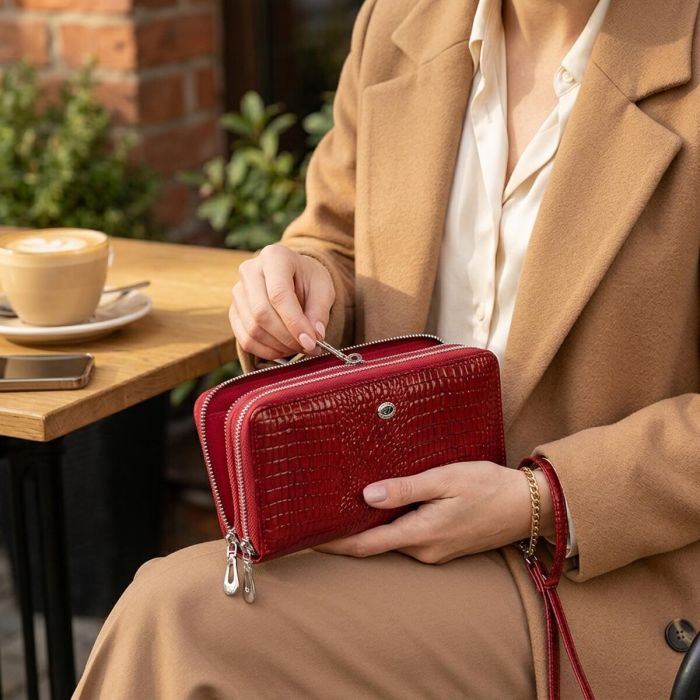 Фактурний клатч на два відділення з лакованої натуральної шкіри ST Leather 22692 червоний