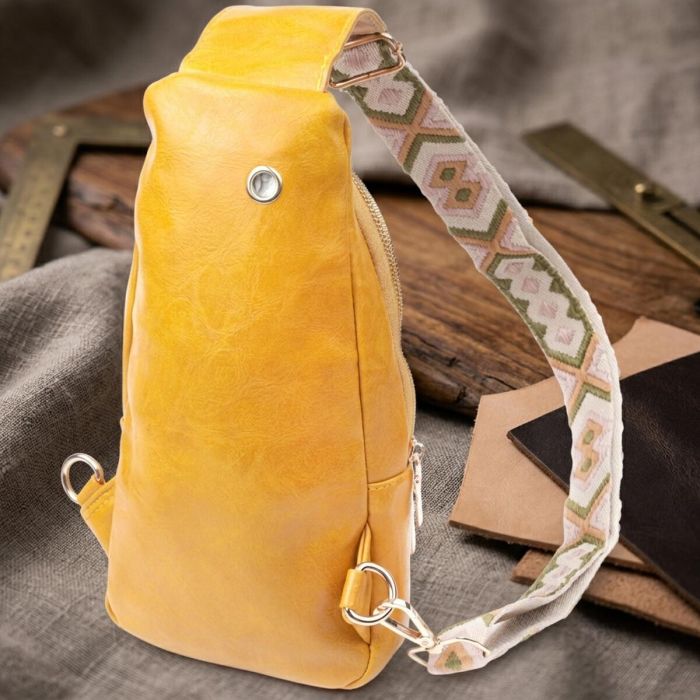 Яркая женская слинг сумка через плечо из экокожи Vintage 22753 желтая