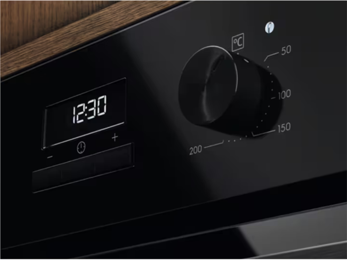 Духова шафа електрична ELECTROLUX LOH3H00BK