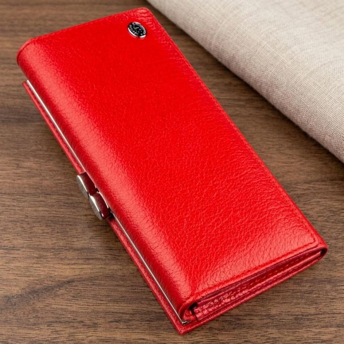 Женский кошелек с монетницей на защелке ST Leather 18957 красный